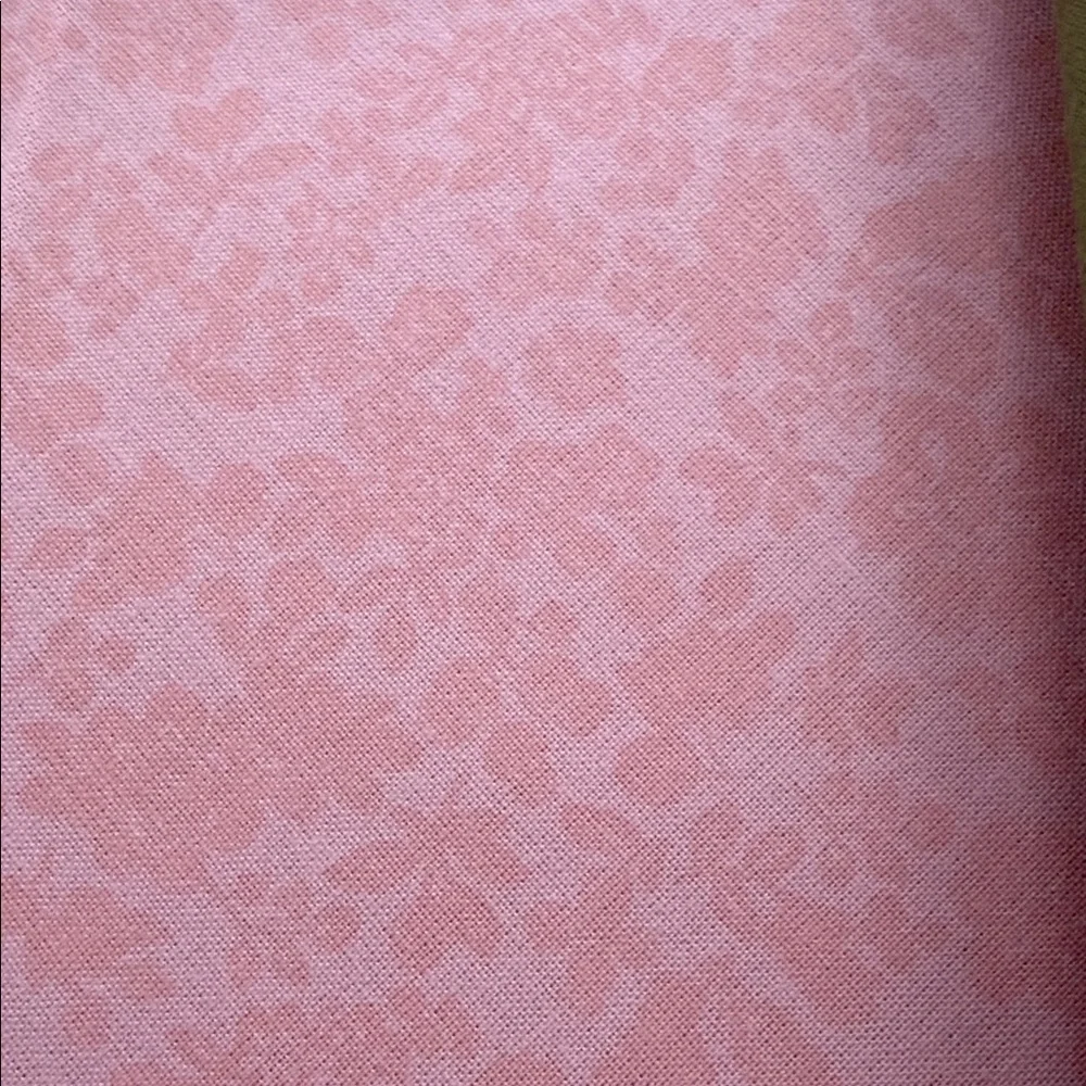 NWT….15 Connecting Threads Fat Quarters; Belle Fleurs Sampler. - Picture 7 of 12